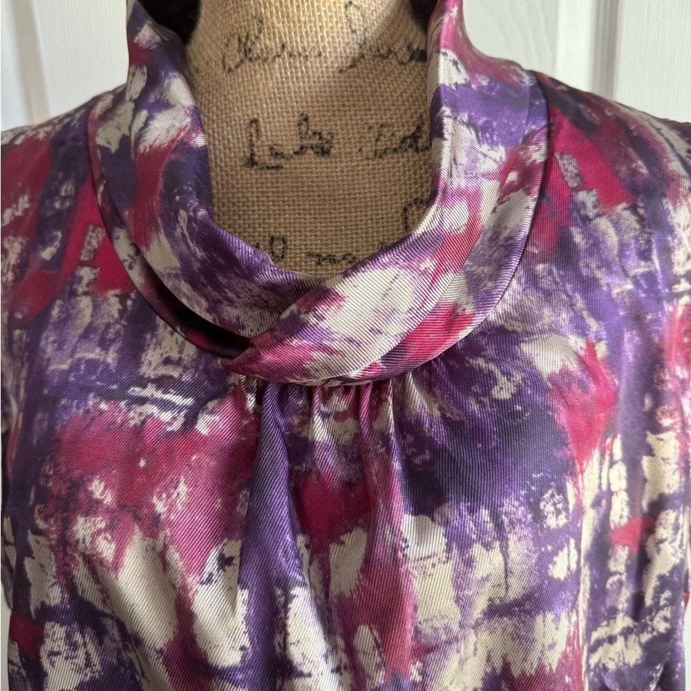 EUC Coldwater Creek Abstract Sleeveless Blouse in Purple, Fuchsia, Tan. - Picture 2 of 5